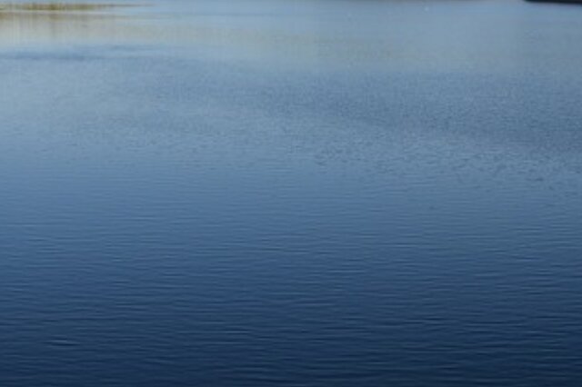 Reservorio de agua construidas con geomembrana para el agua potable o artificial para el almacenamiento de agua